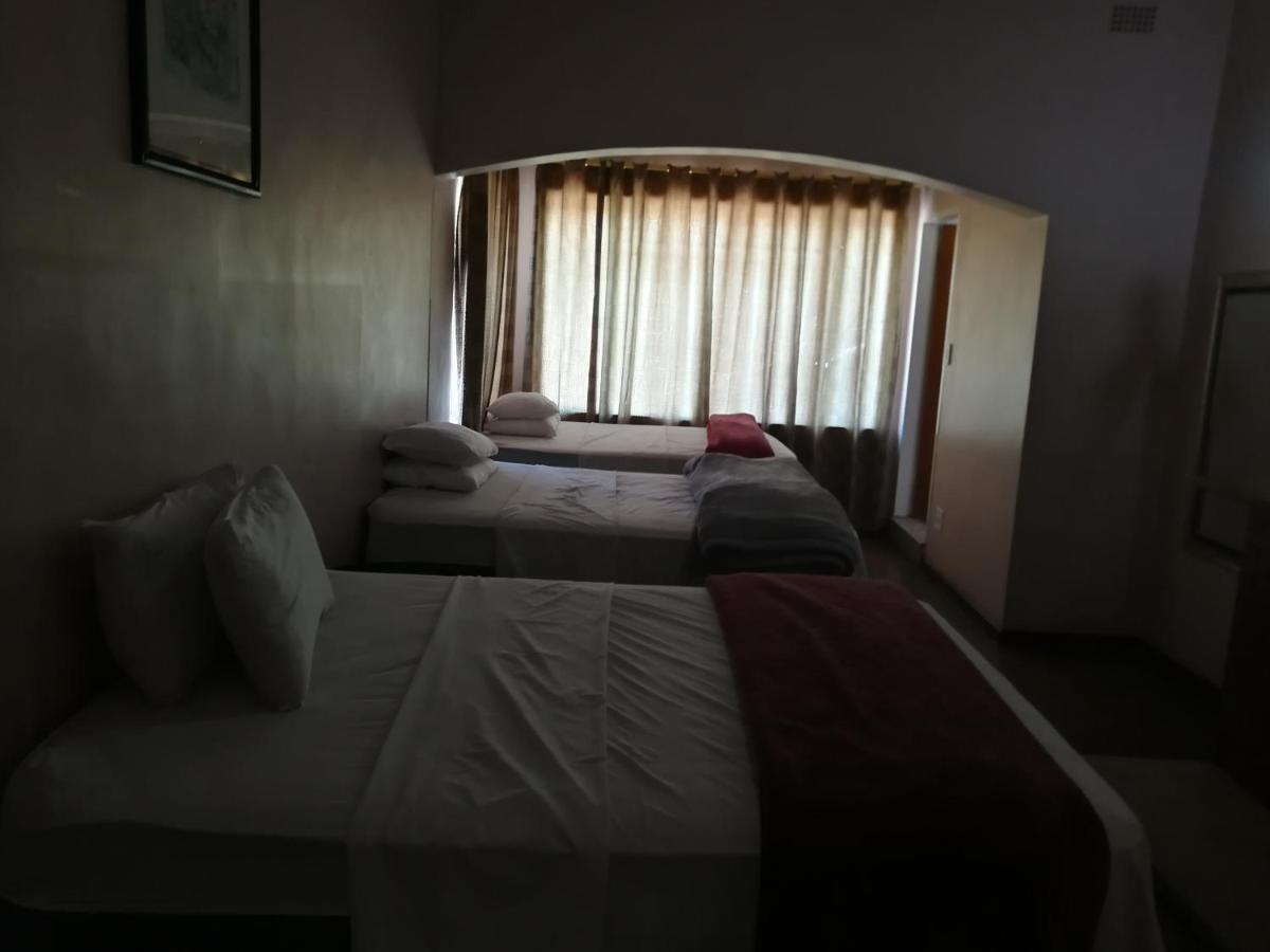 Kamp David Lodge Joanesburgo Exterior foto